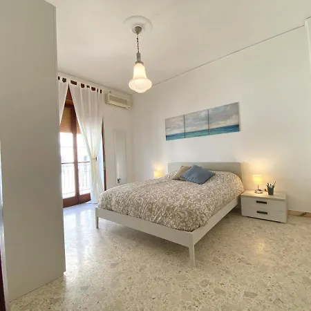 Holiday home Casa Vacanze Al Corso Salerno